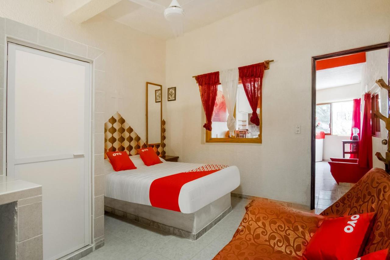 Oyo Hotel Posada Esmeralda San Patricio Melaque Kültér fotó