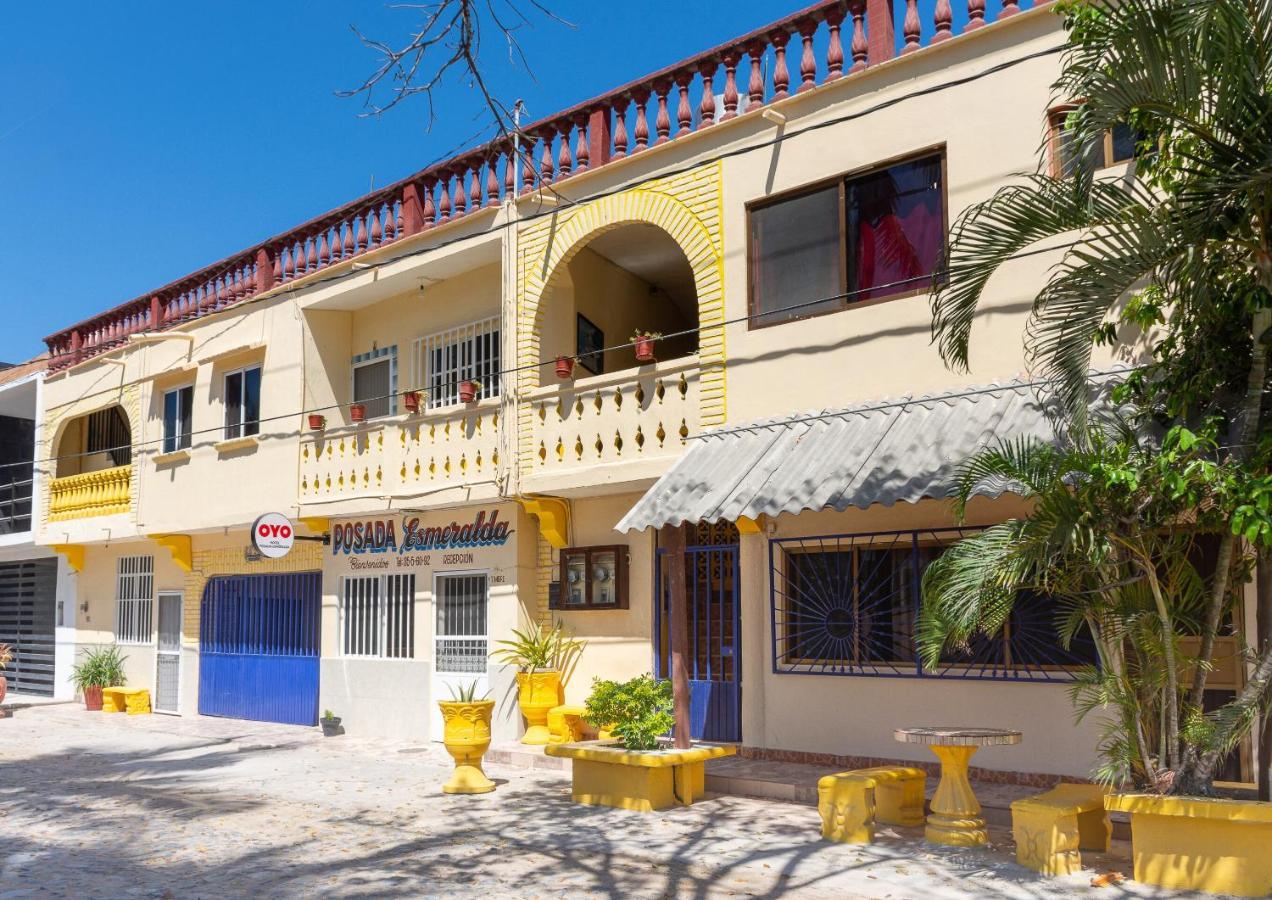 Oyo Hotel Posada Esmeralda San Patricio Melaque Kültér fotó