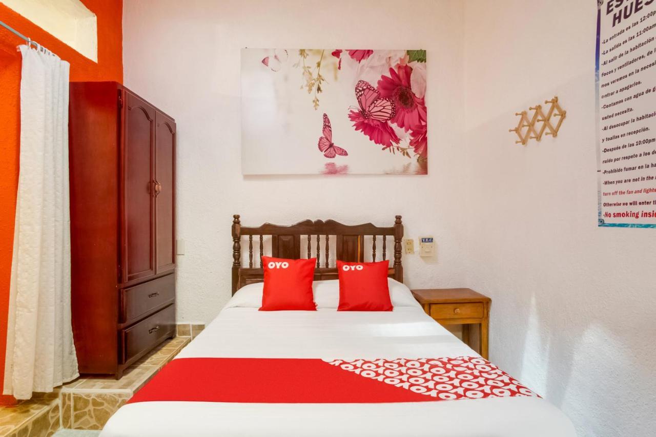 Oyo Hotel Posada Esmeralda San Patricio Melaque Kültér fotó