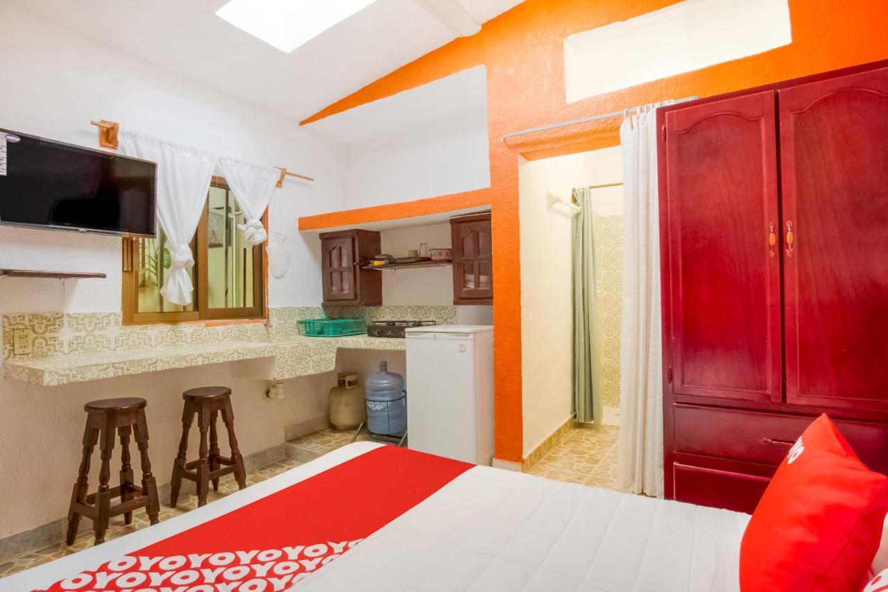 Oyo Hotel Posada Esmeralda San Patricio Melaque Kültér fotó